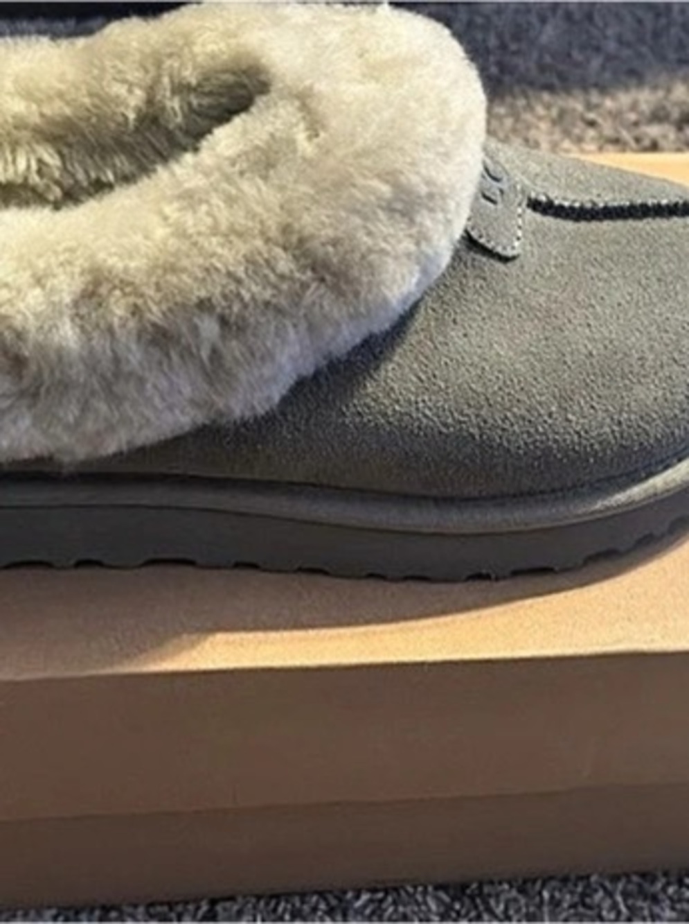 UGG Tazzette Slippers moss green US 8 New